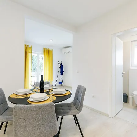 Apartment Aria Porec Exterior photo